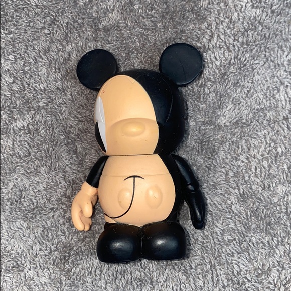 Disney Other - 🐛Retired Disney Vinylmation Sideways Mickey from the "Urban 6" series!